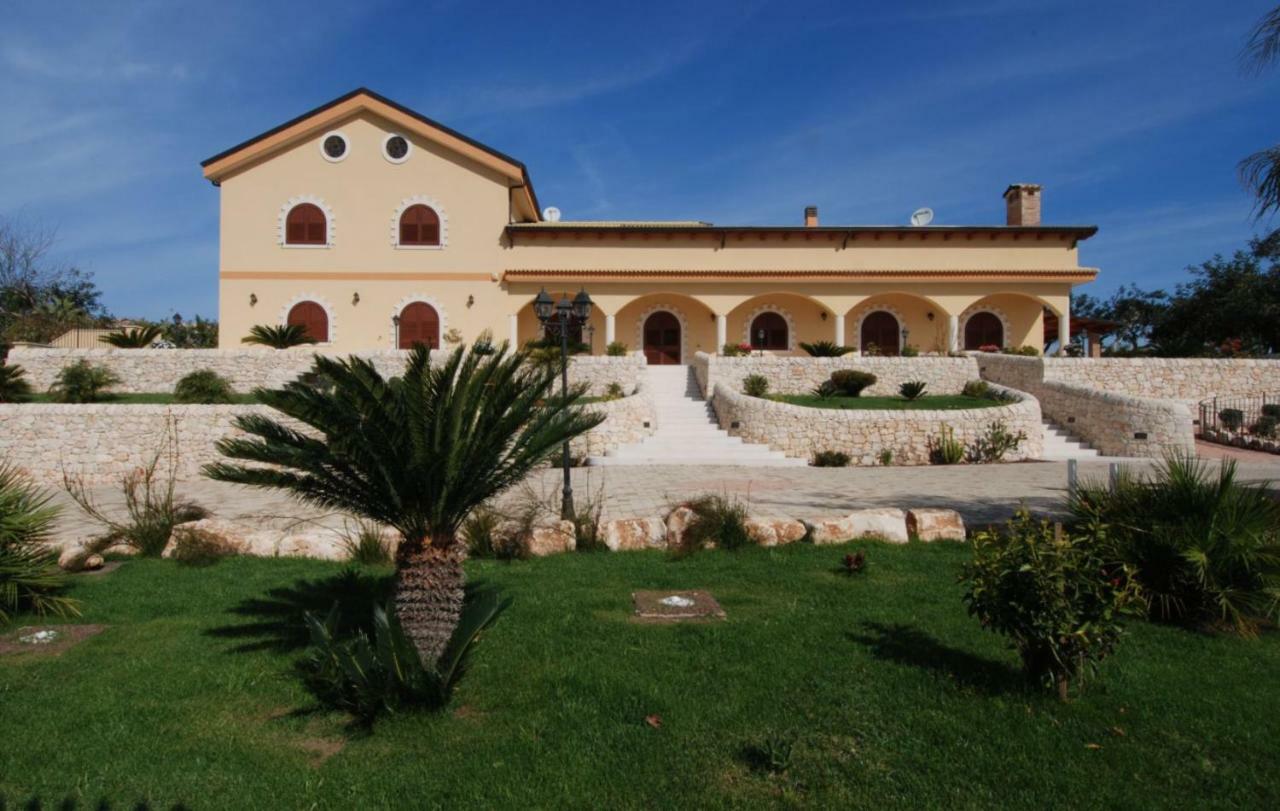 Villa Giulia - Sicilian Luxury Garden Punta Secca Kültér fotó